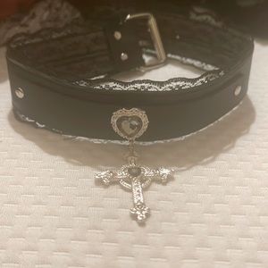 Black choker with cross
